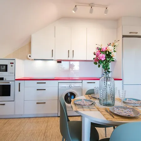 Bio Penthouse, South Terrace * 푸엔히롤라