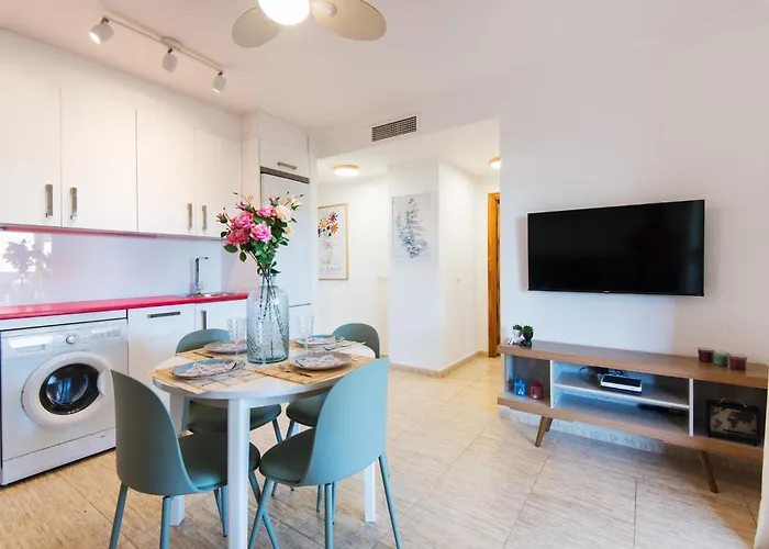 Bio Penthouse, South Terrace פואנגירולה